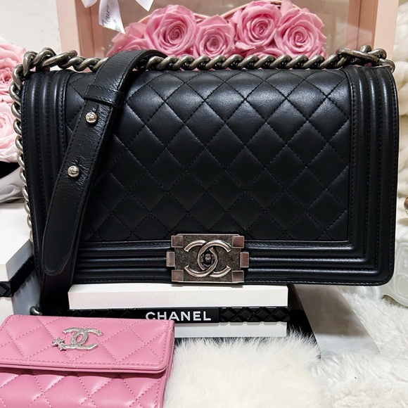 Authentic CHANEL Black Medium Ruthenium Calfskin Classic Le Boy Bag - Picture 3 of 15